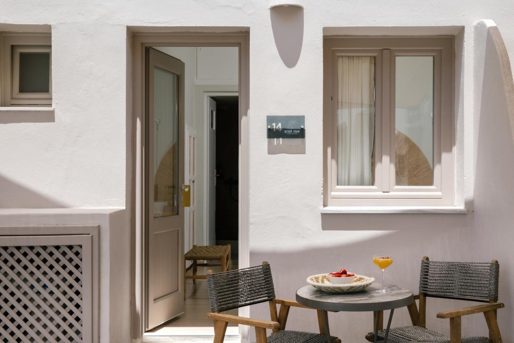 Grand View - Megalochori Santorini