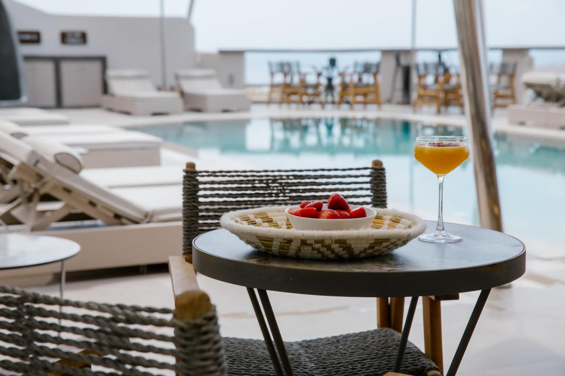 Grand View - Megalochori Santorini 3*